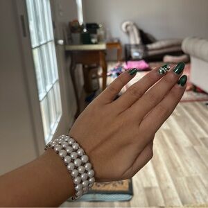 Elegant Pearl Bracelet